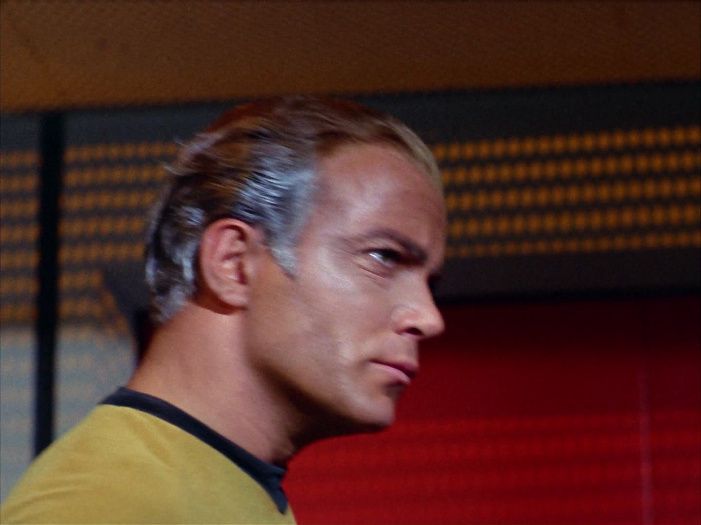 ariane179254_StarTrek_2x12_TheDeadlyYears_1525.jpg