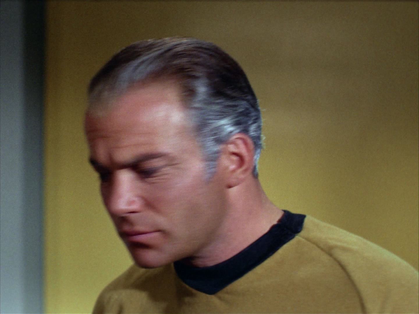 ariane179254_StarTrek_2x12_TheDeadlyYears_1549.jpg