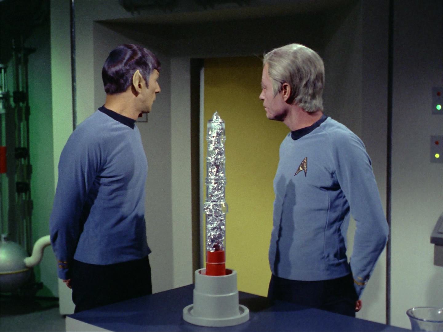 ariane179254_StarTrek_2x12_TheDeadlyYears_1553.jpg