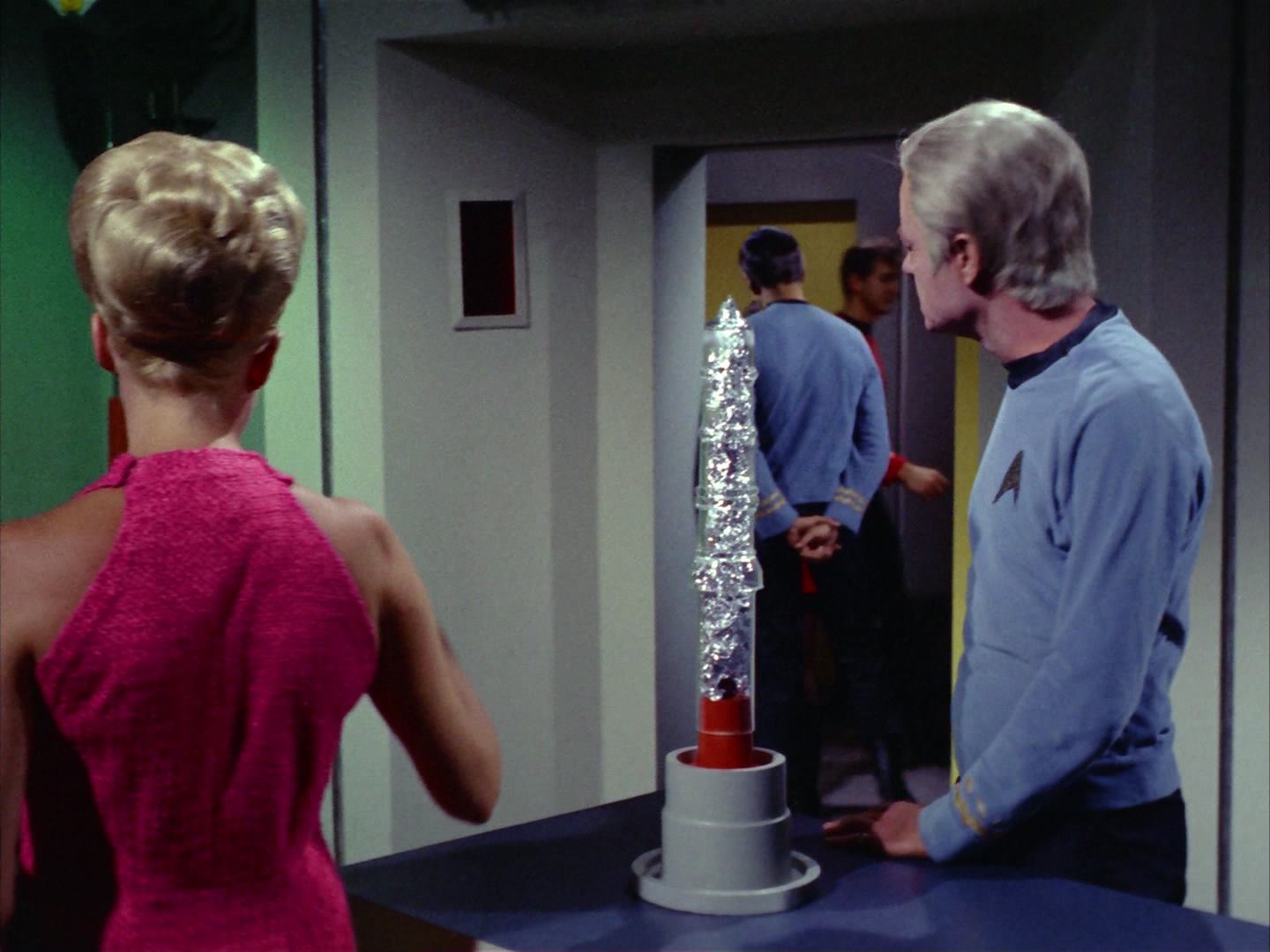 ariane179254_StarTrek_2x12_TheDeadlyYears_1591.jpg
