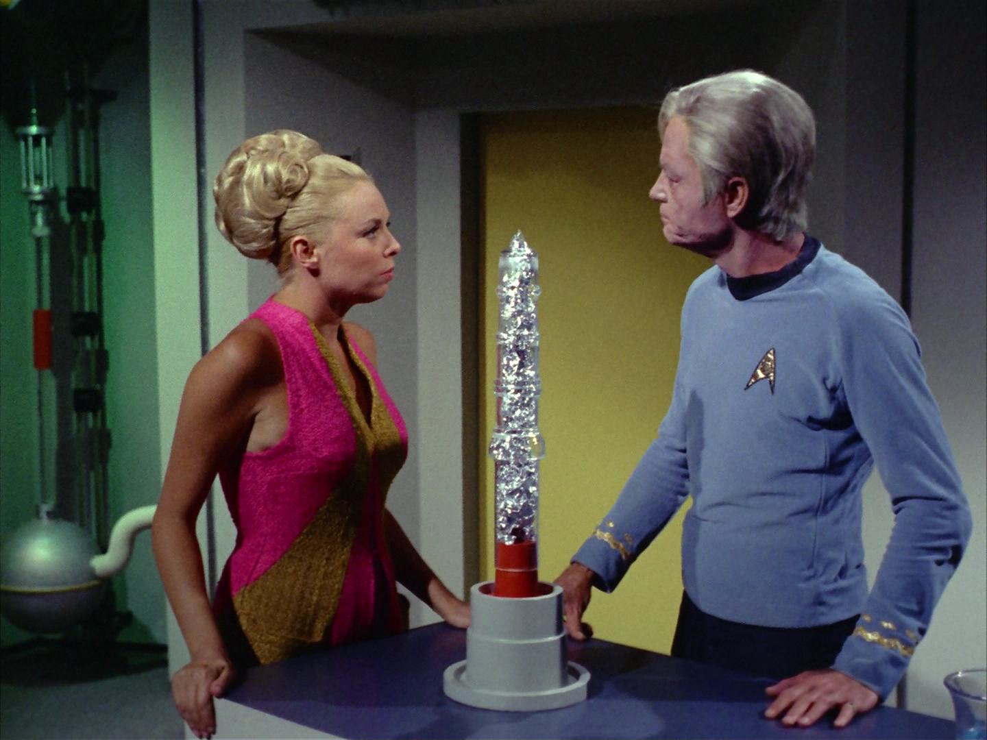 ariane179254_StarTrek_2x12_TheDeadlyYears_1594.jpg
