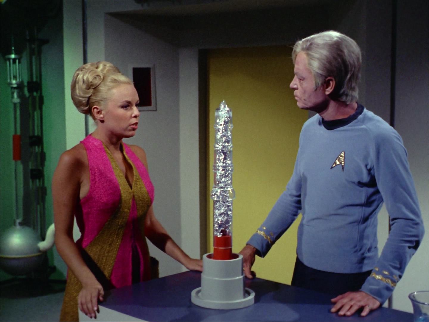 ariane179254_StarTrek_2x12_TheDeadlyYears_1595.jpg