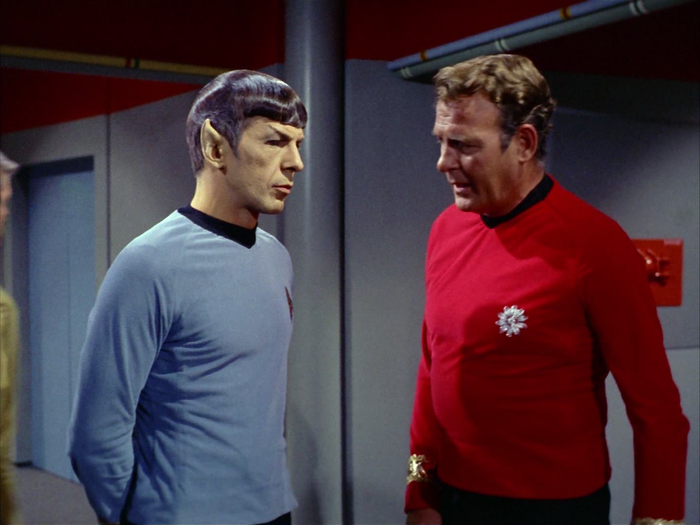 ariane179254_StarTrek_2x12_TheDeadlyYears_1698.jpg