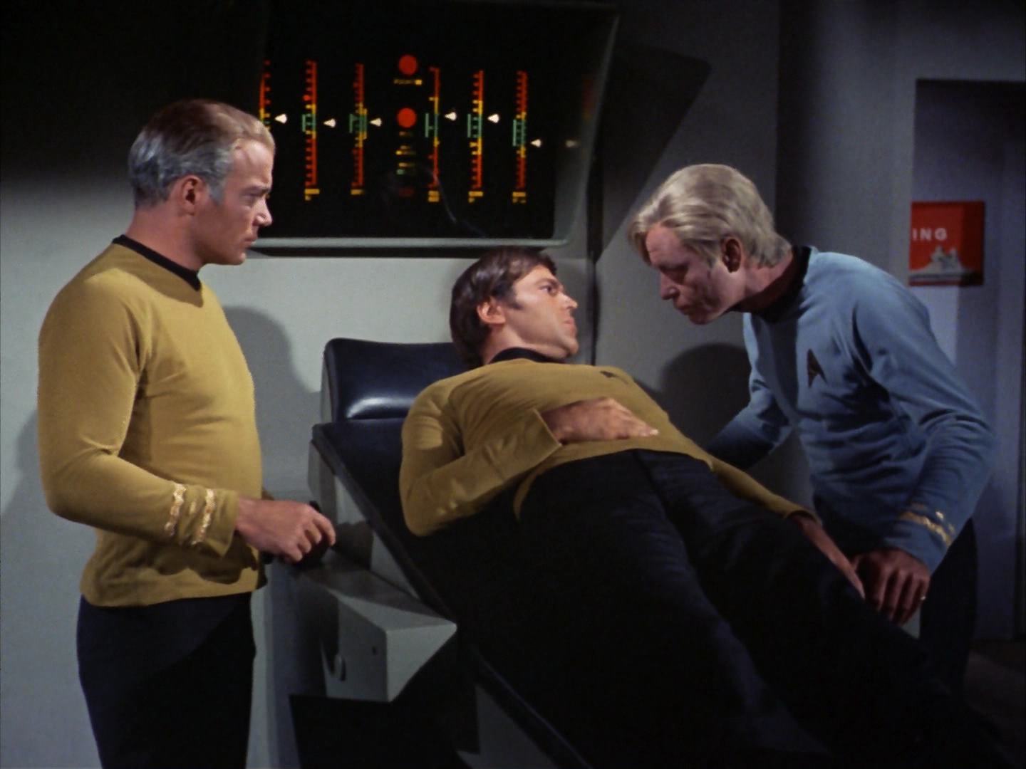 ariane179254_StarTrek_2x12_TheDeadlyYears_1760.jpg