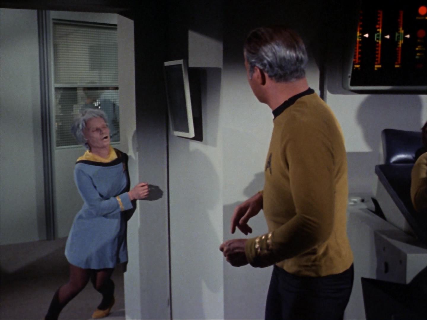ariane179254_StarTrek_2x12_TheDeadlyYears_1766.jpg