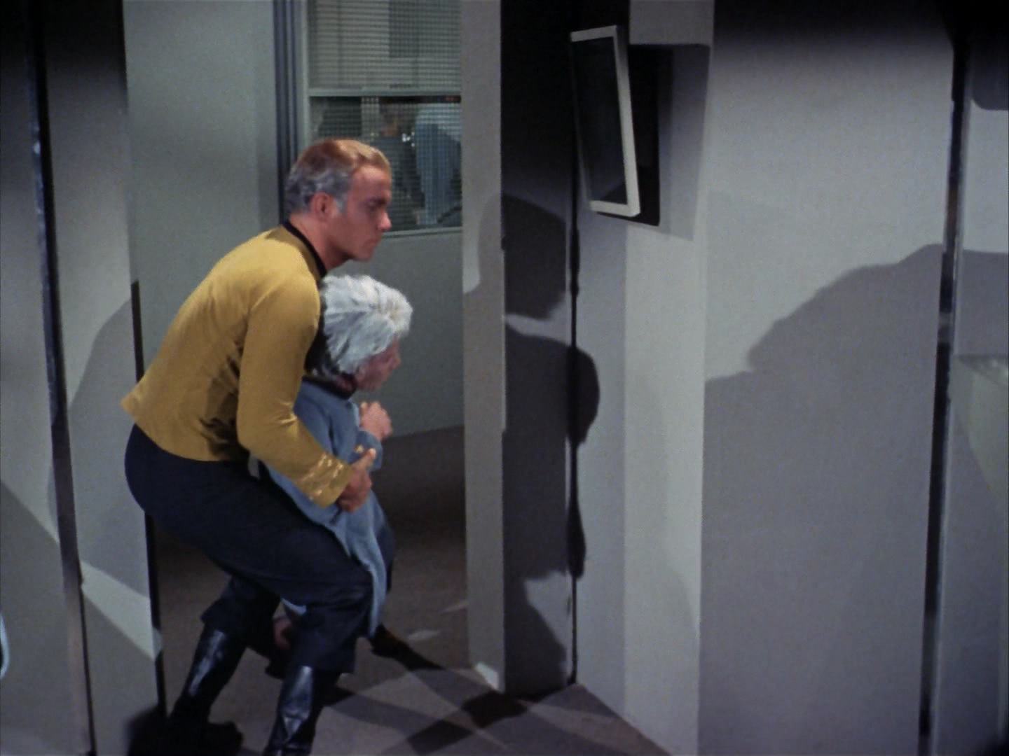 ariane179254_StarTrek_2x12_TheDeadlyYears_1770.jpg