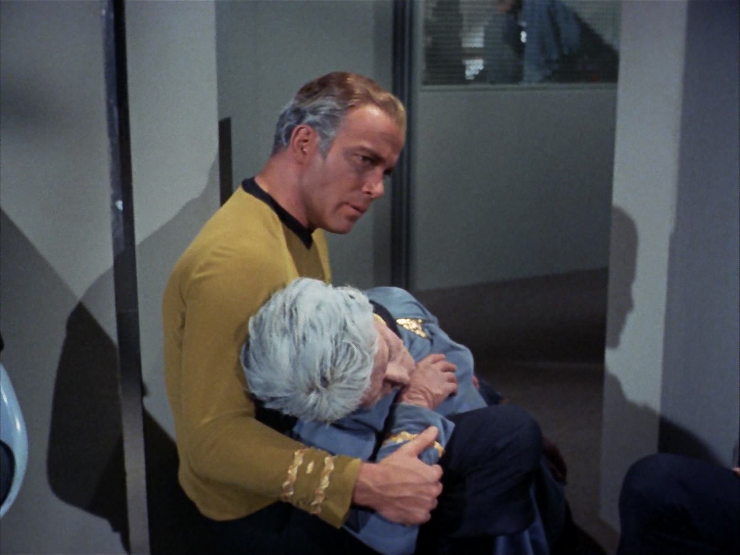 ariane179254_StarTrek_2x12_TheDeadlyYears_1795.jpg