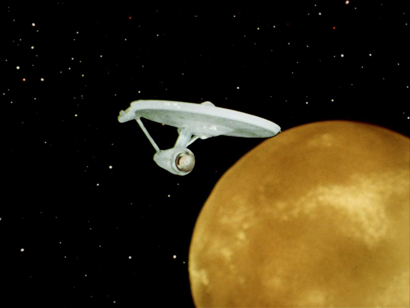 ariane179254_StarTrek_2x12_TheDeadlyYears_1808.jpg