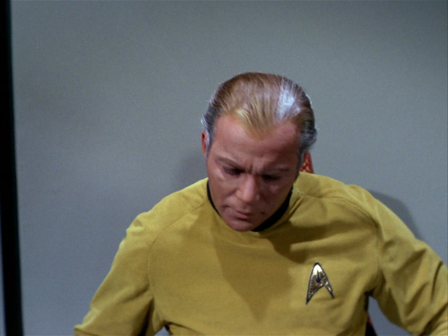 ariane179254_StarTrek_2x12_TheDeadlyYears_1865.jpg