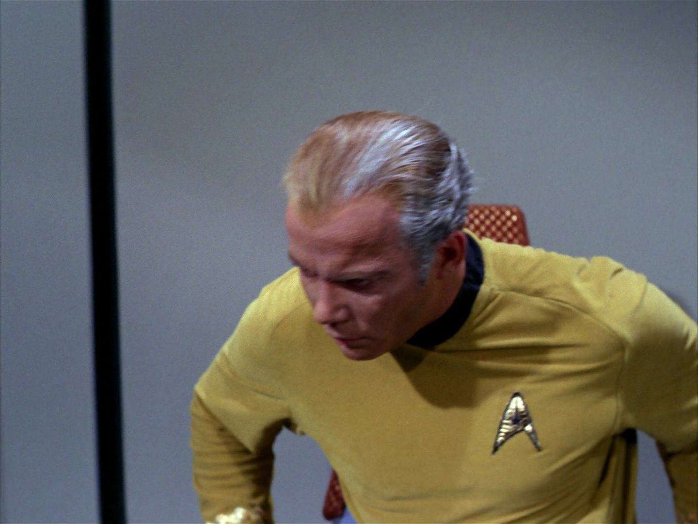ariane179254_StarTrek_2x12_TheDeadlyYears_1945.jpg