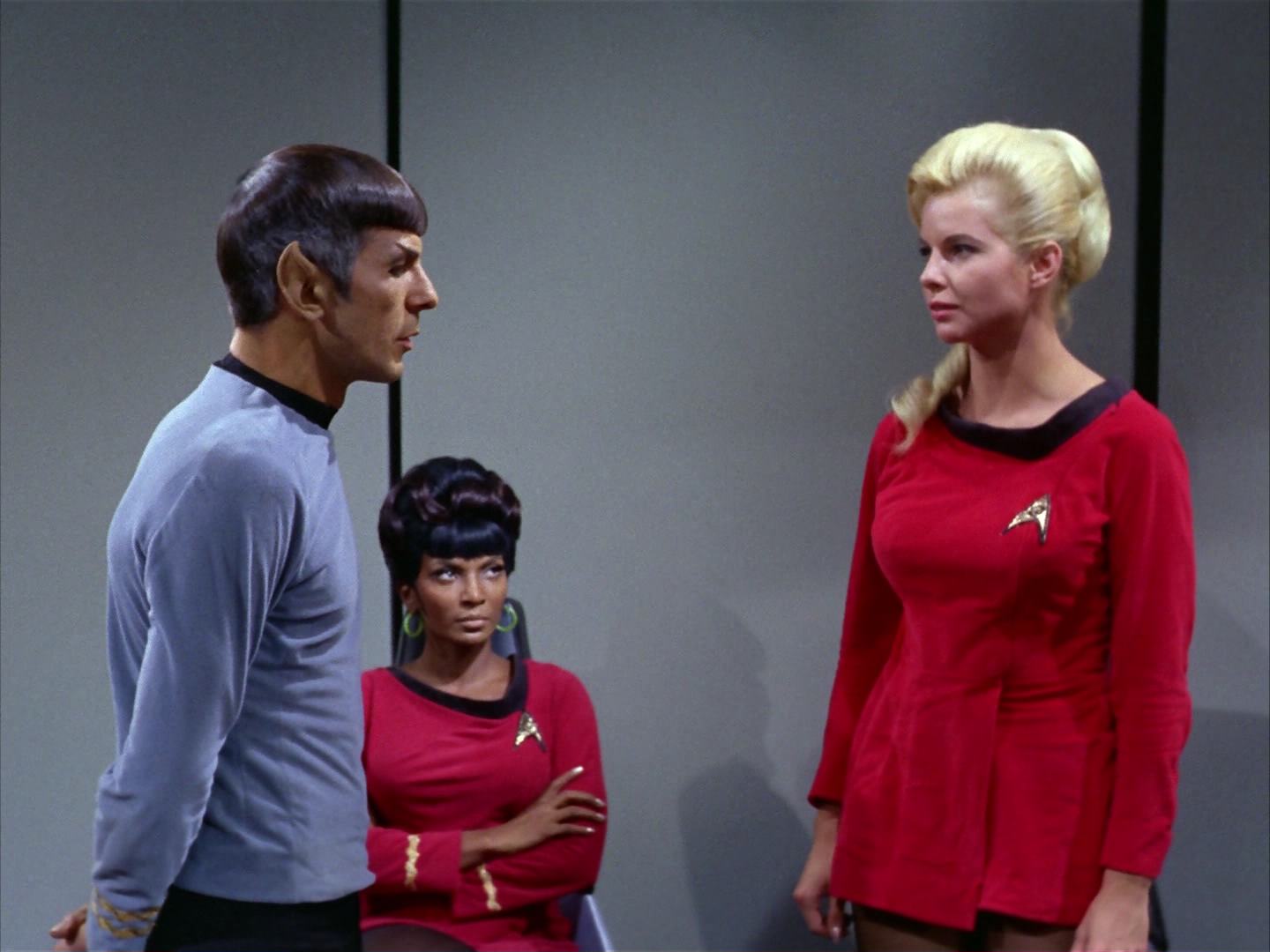 ariane179254_StarTrek_2x12_TheDeadlyYears_1992.jpg