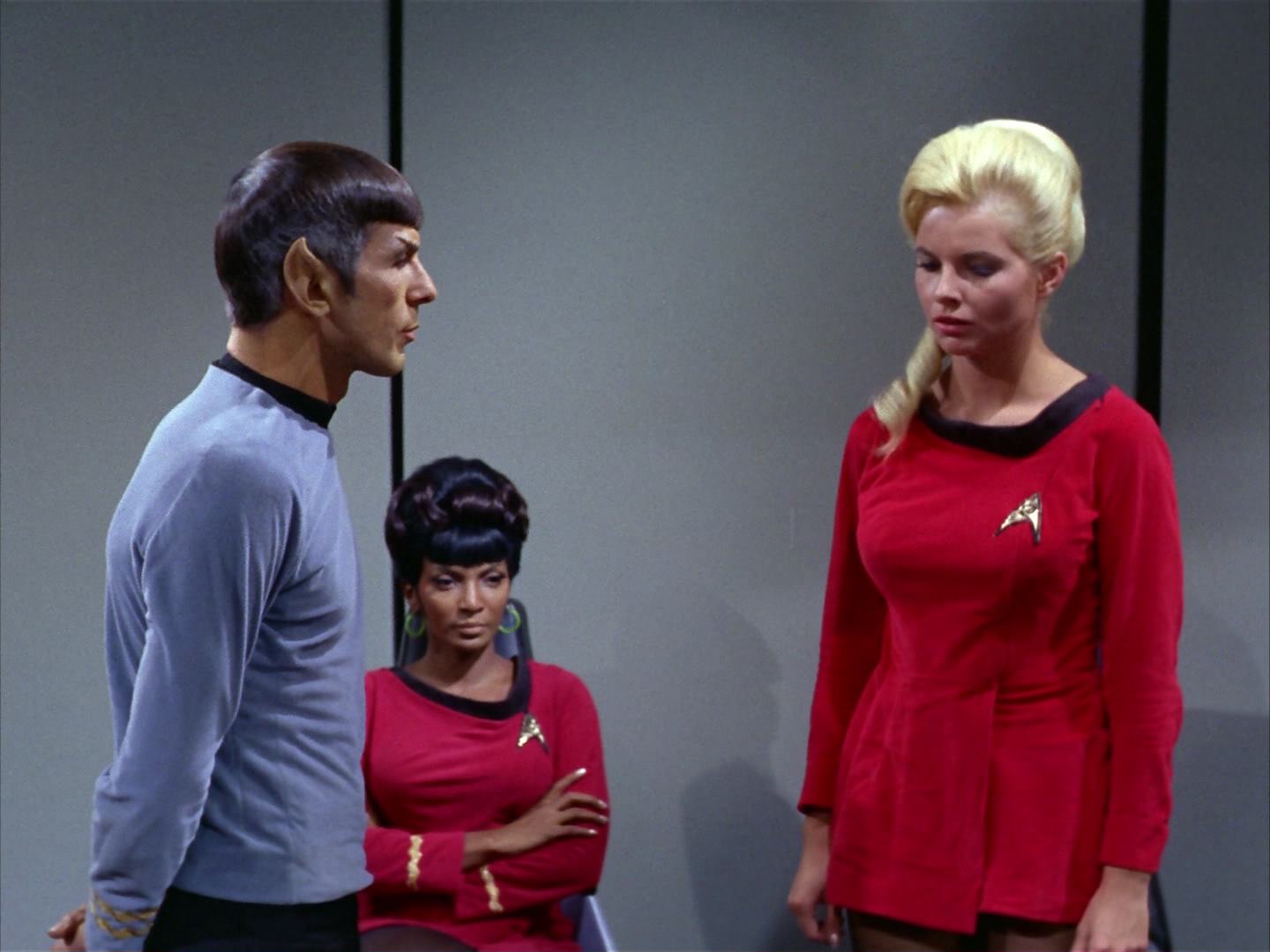 ariane179254_StarTrek_2x12_TheDeadlyYears_1998.jpg