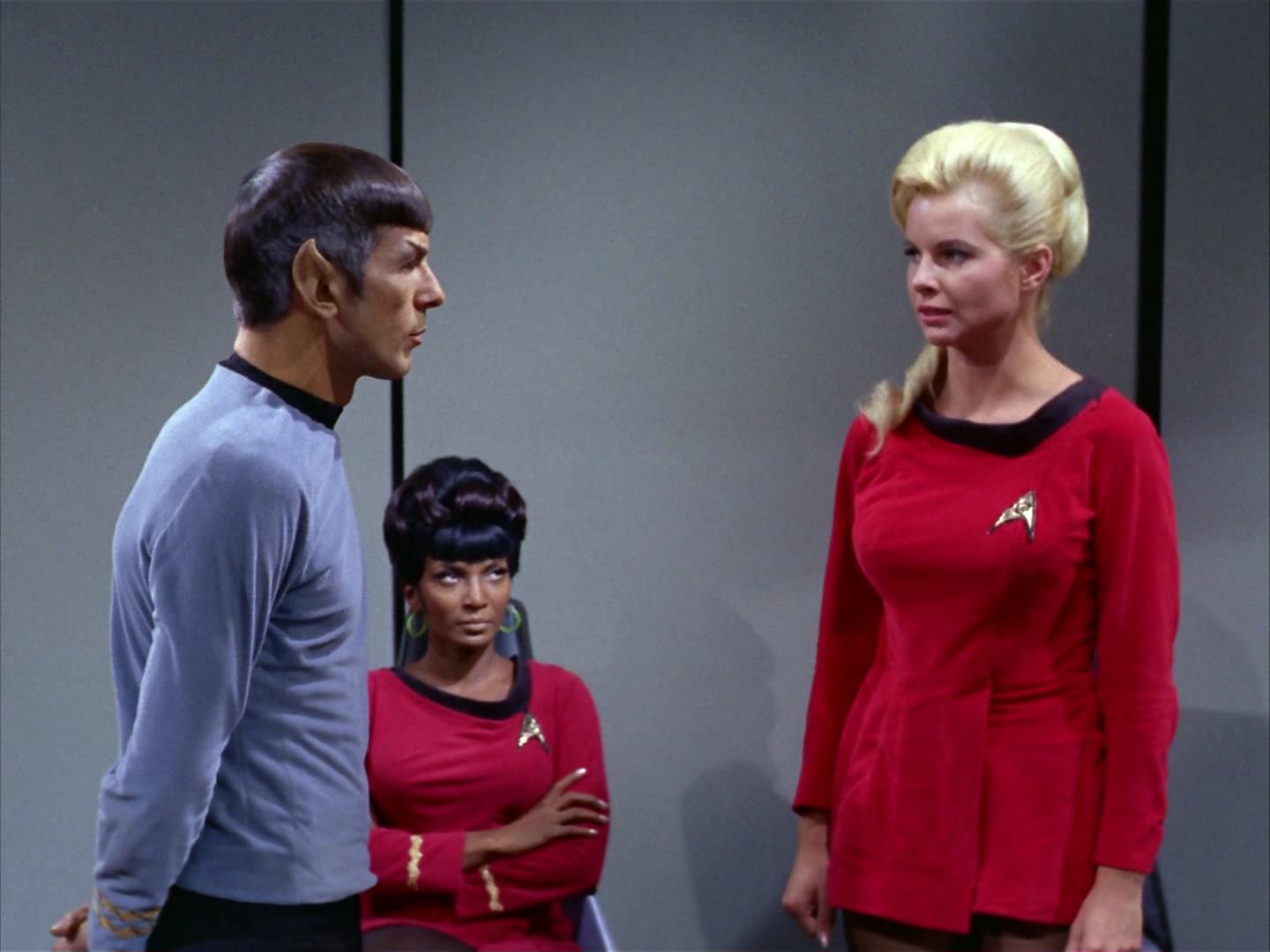 ariane179254_StarTrek_2x12_TheDeadlyYears_2003.jpg