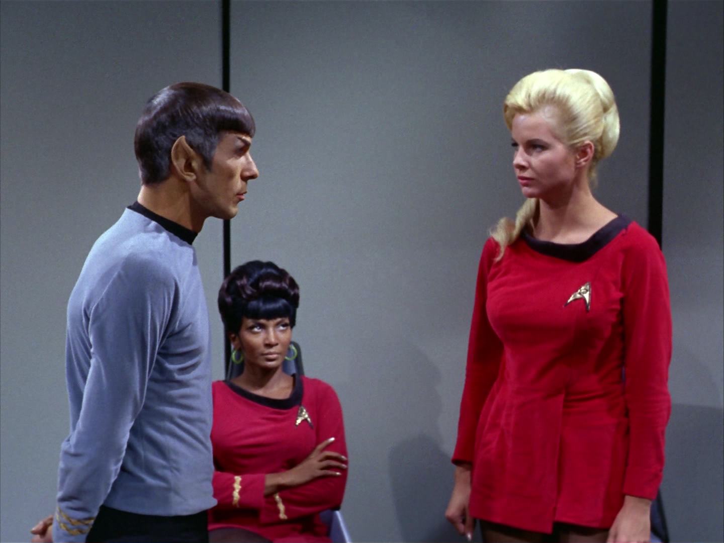 ariane179254_StarTrek_2x12_TheDeadlyYears_2005.jpg