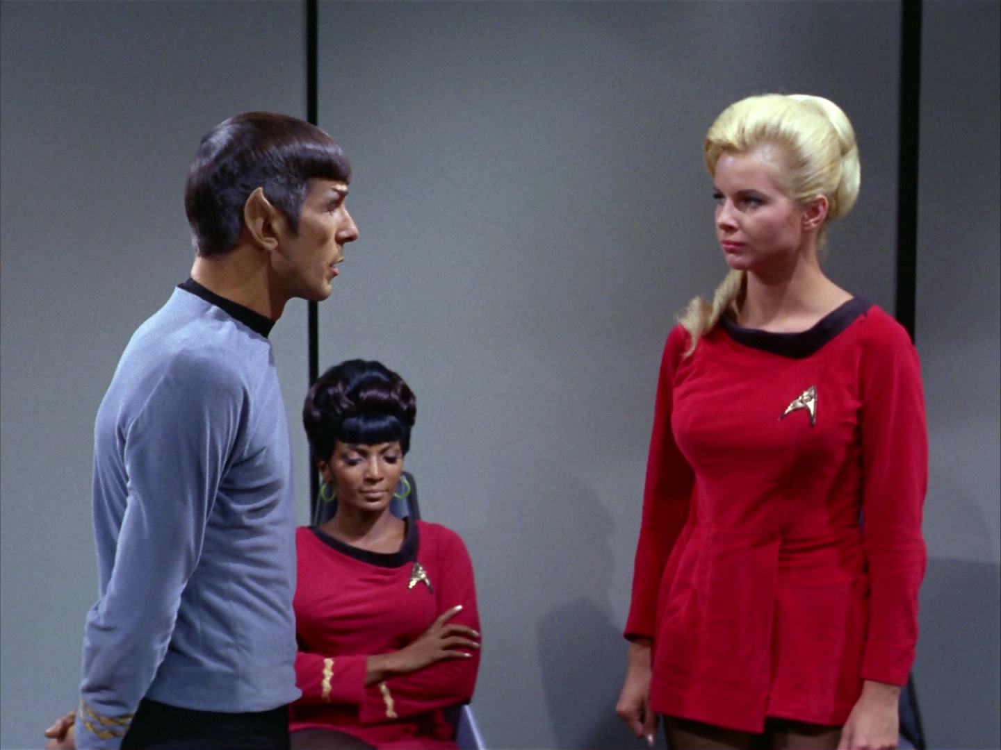 ariane179254_StarTrek_2x12_TheDeadlyYears_2007.jpg