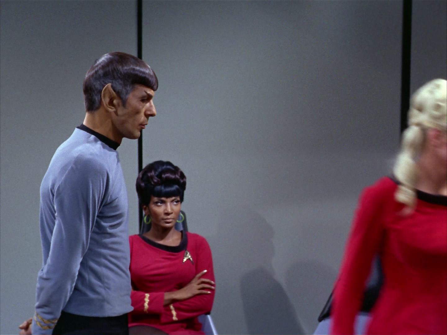 ariane179254_StarTrek_2x12_TheDeadlyYears_2016.jpg