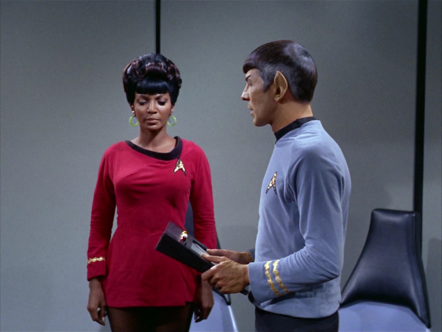 ariane179254_StarTrek_2x12_TheDeadlyYears_2034.jpg