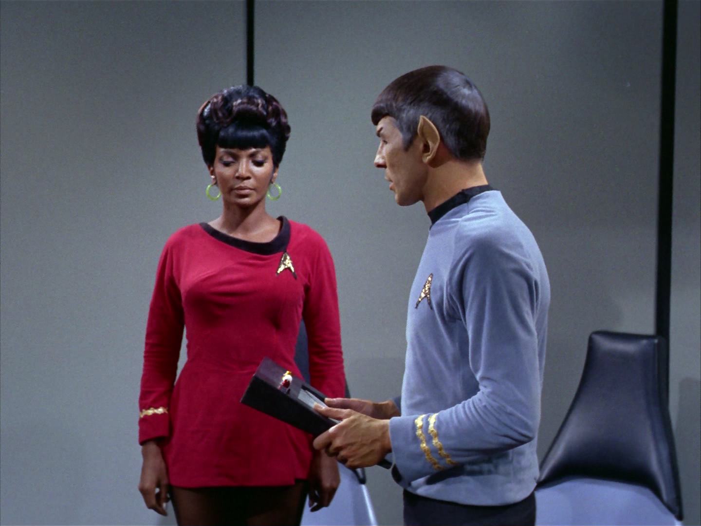 ariane179254_StarTrek_2x12_TheDeadlyYears_2035.jpg
