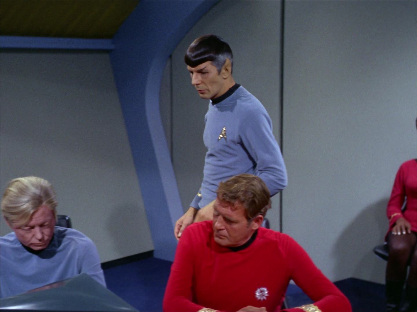 ariane179254_StarTrek_2x12_TheDeadlyYears_2084.jpg