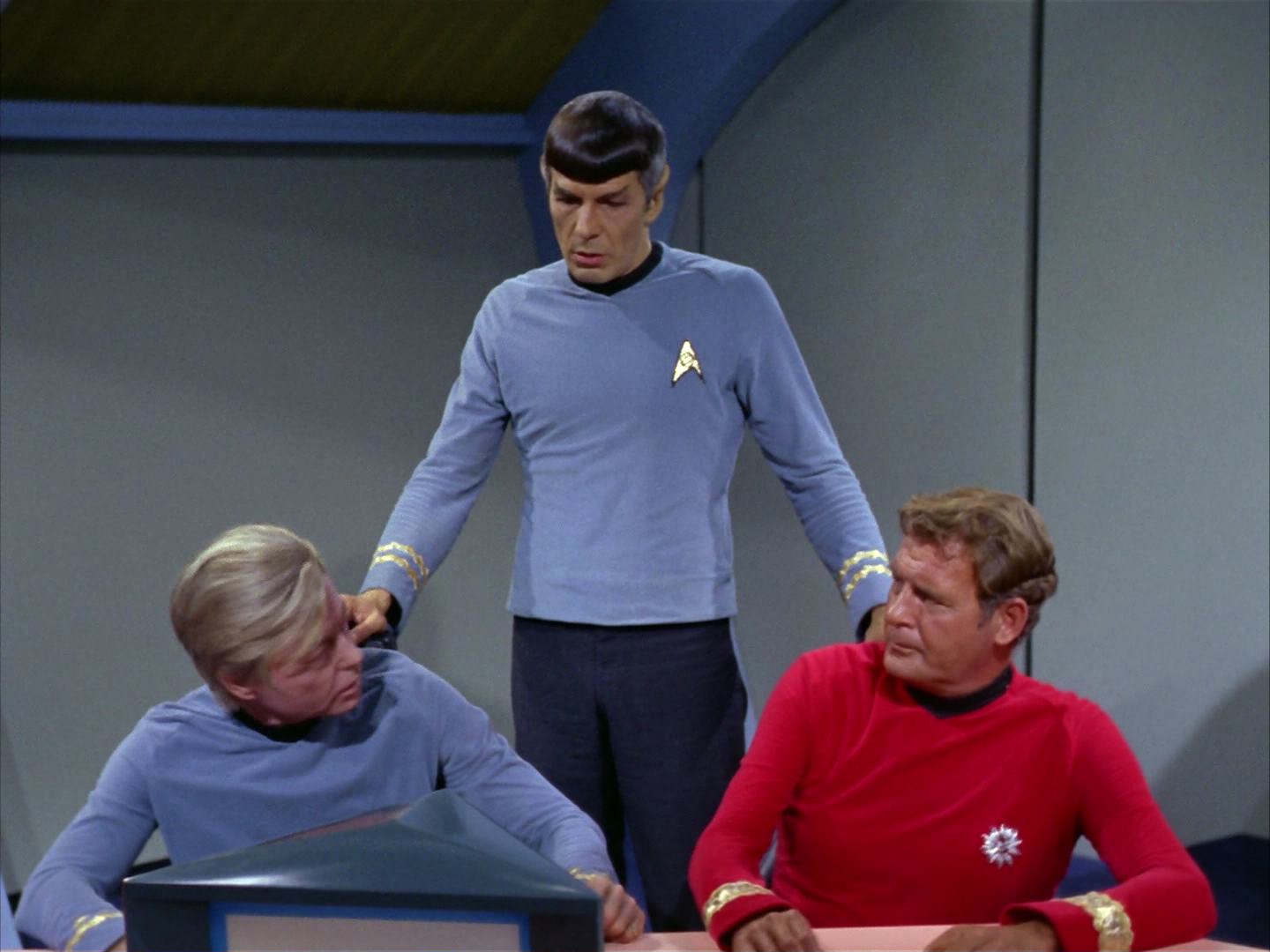 ariane179254_StarTrek_2x12_TheDeadlyYears_2090.jpg