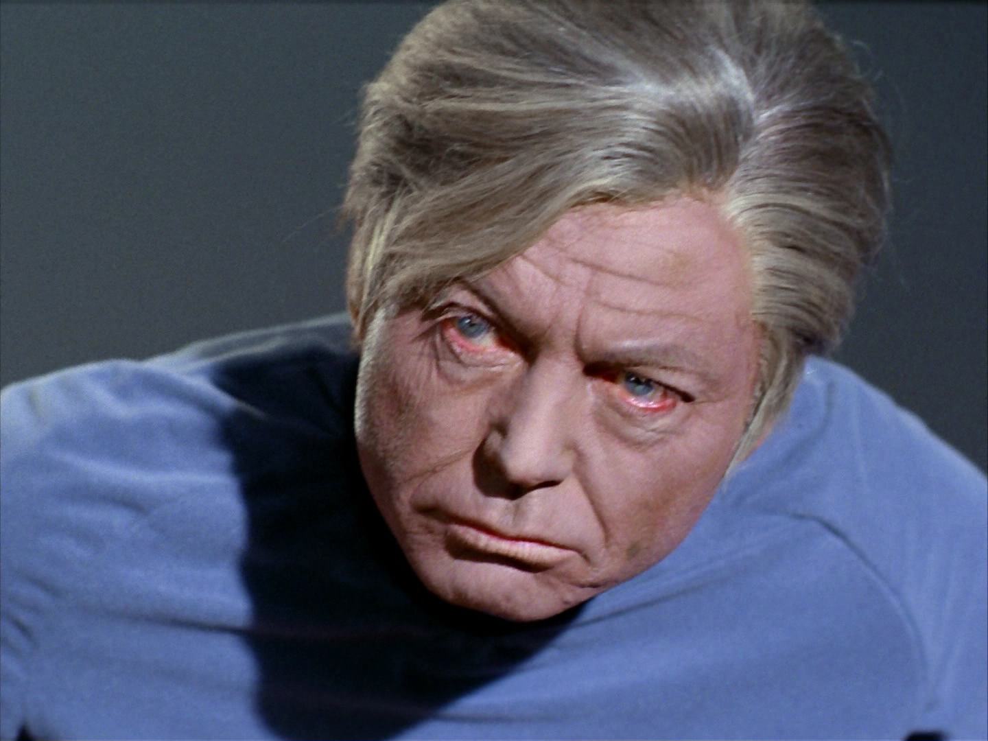 ariane179254_StarTrek_2x12_TheDeadlyYears_2215.jpg