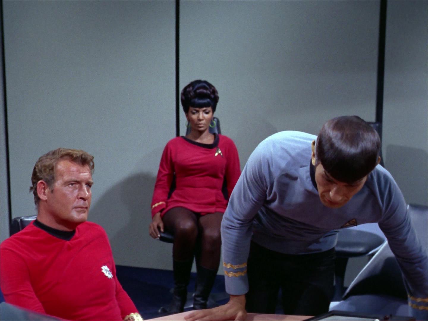 ariane179254_StarTrek_2x12_TheDeadlyYears_2234.jpg