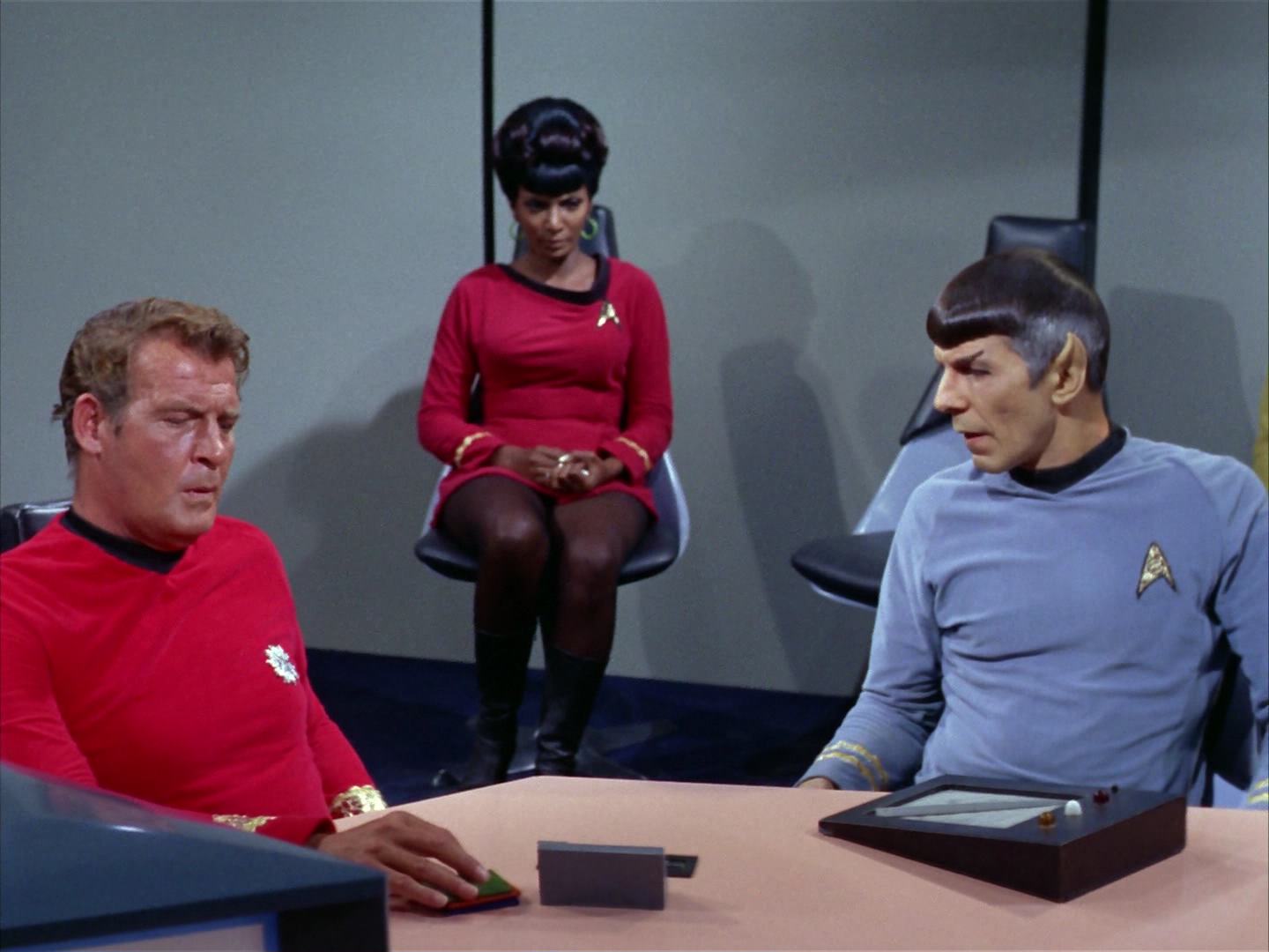 ariane179254_StarTrek_2x12_TheDeadlyYears_2241.jpg