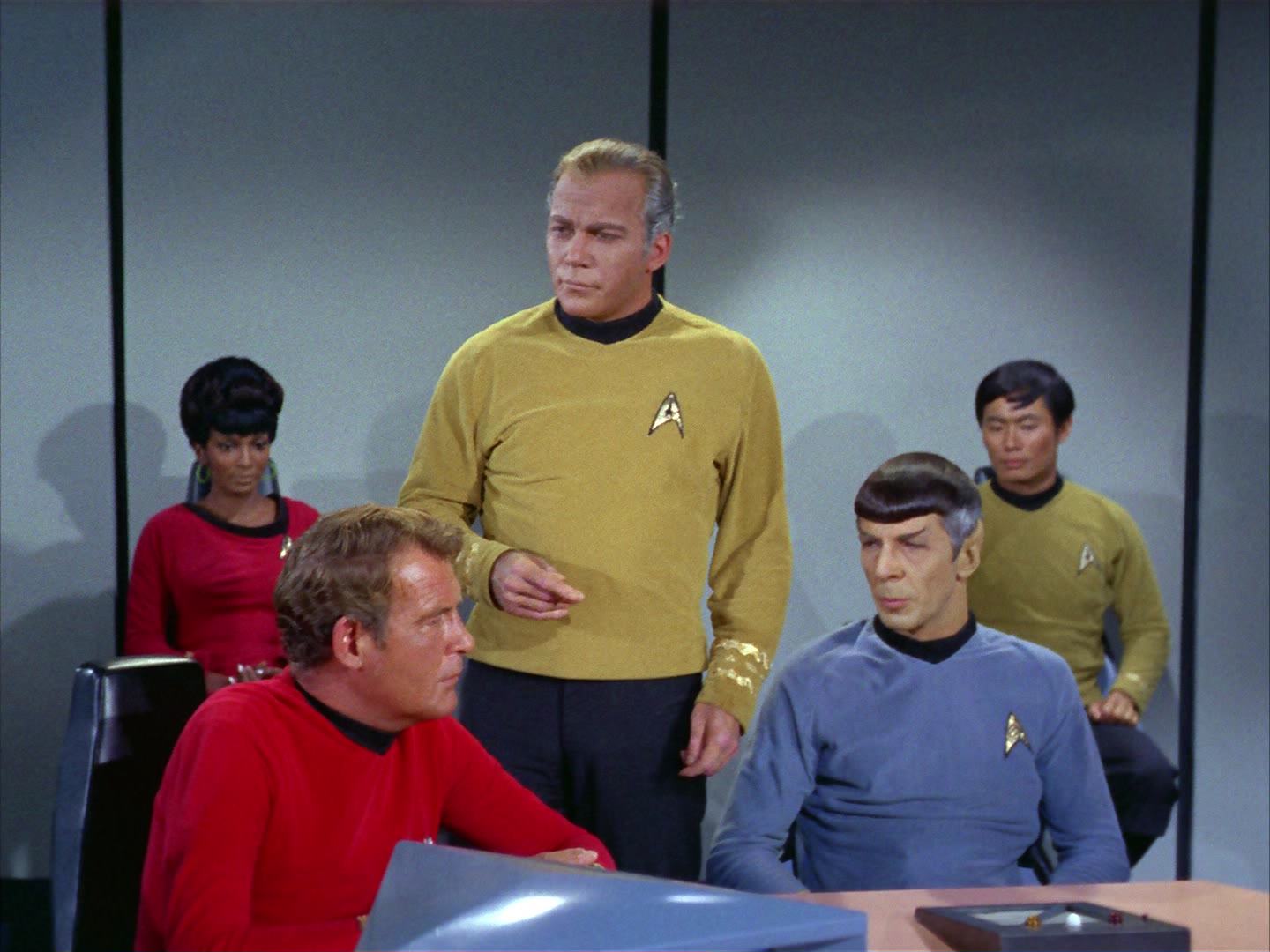 ariane179254_StarTrek_2x12_TheDeadlyYears_2304.jpg