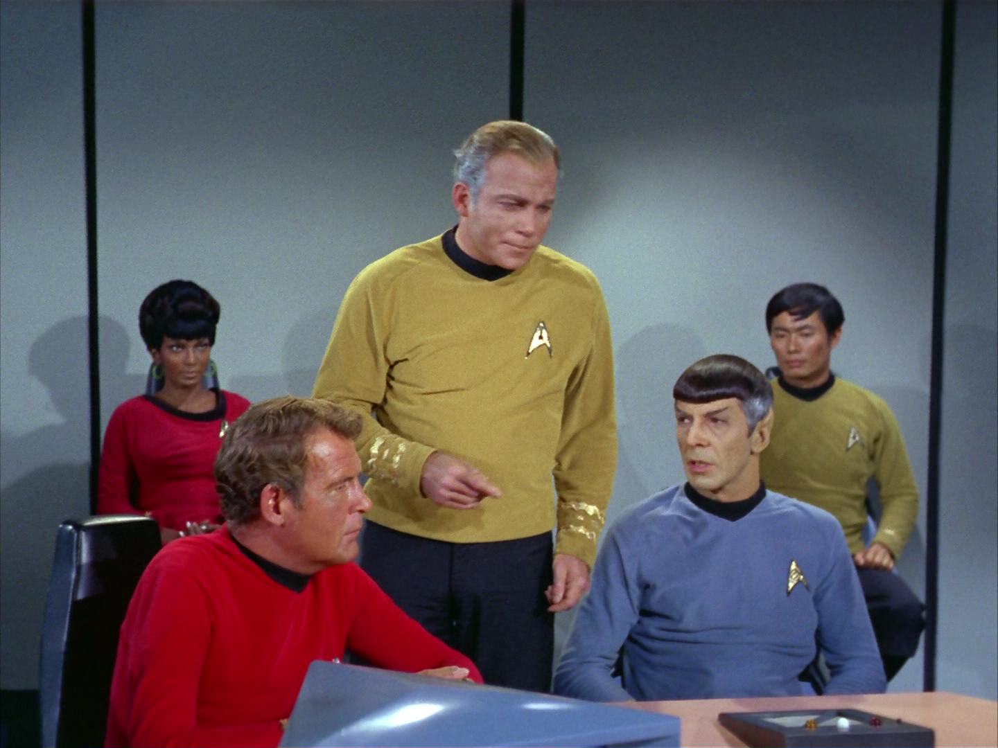 ariane179254_StarTrek_2x12_TheDeadlyYears_2306.jpg