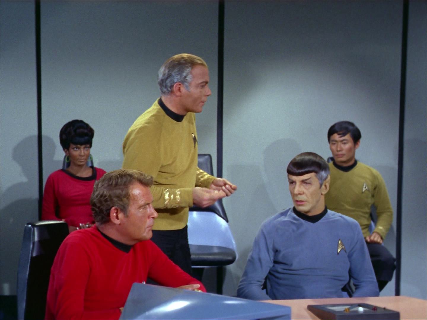 ariane179254_StarTrek_2x12_TheDeadlyYears_2308.jpg