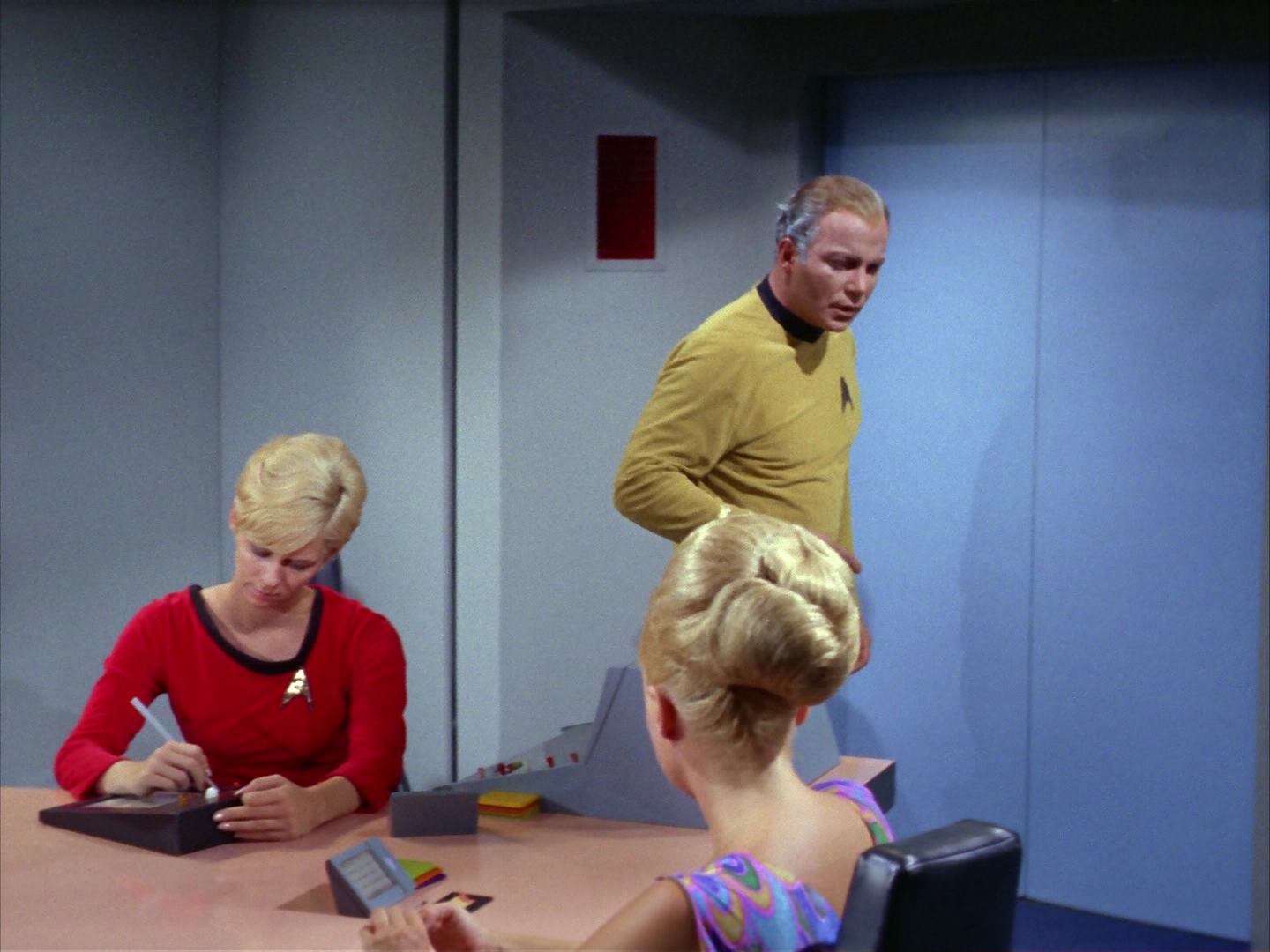 ariane179254_StarTrek_2x12_TheDeadlyYears_2314.jpg