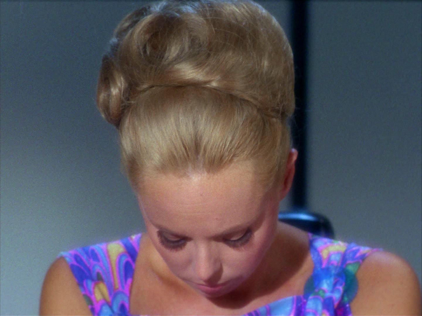 ariane179254_StarTrek_2x12_TheDeadlyYears_2324.jpg