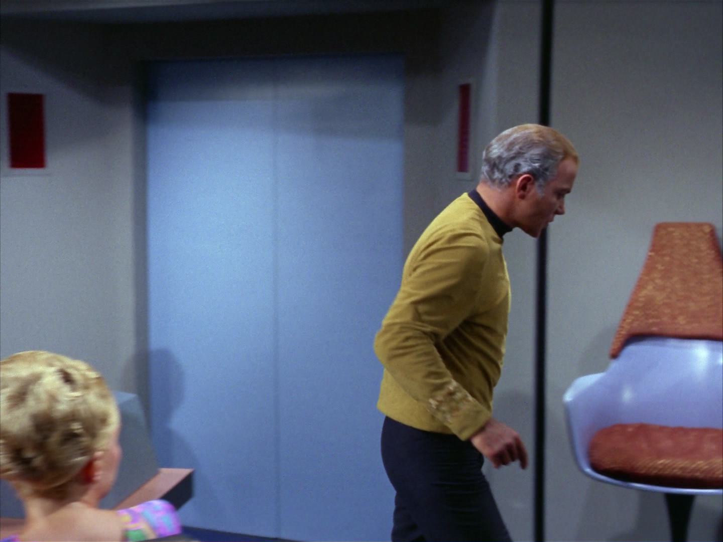 ariane179254_StarTrek_2x12_TheDeadlyYears_2352.jpg