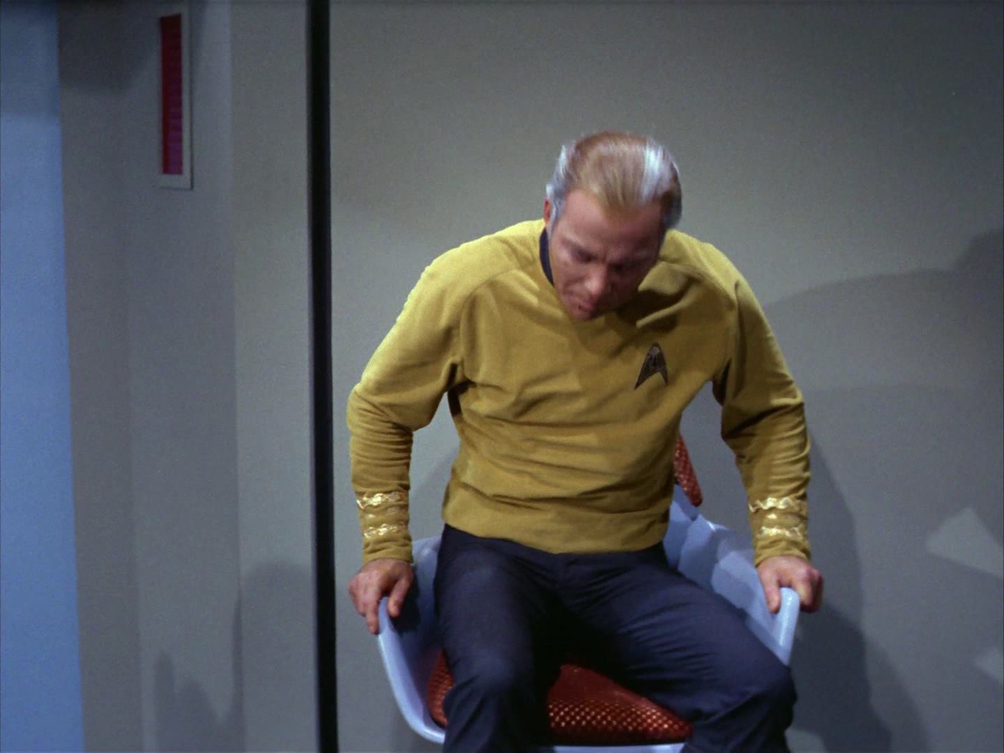 ariane179254_StarTrek_2x12_TheDeadlyYears_2355.jpg