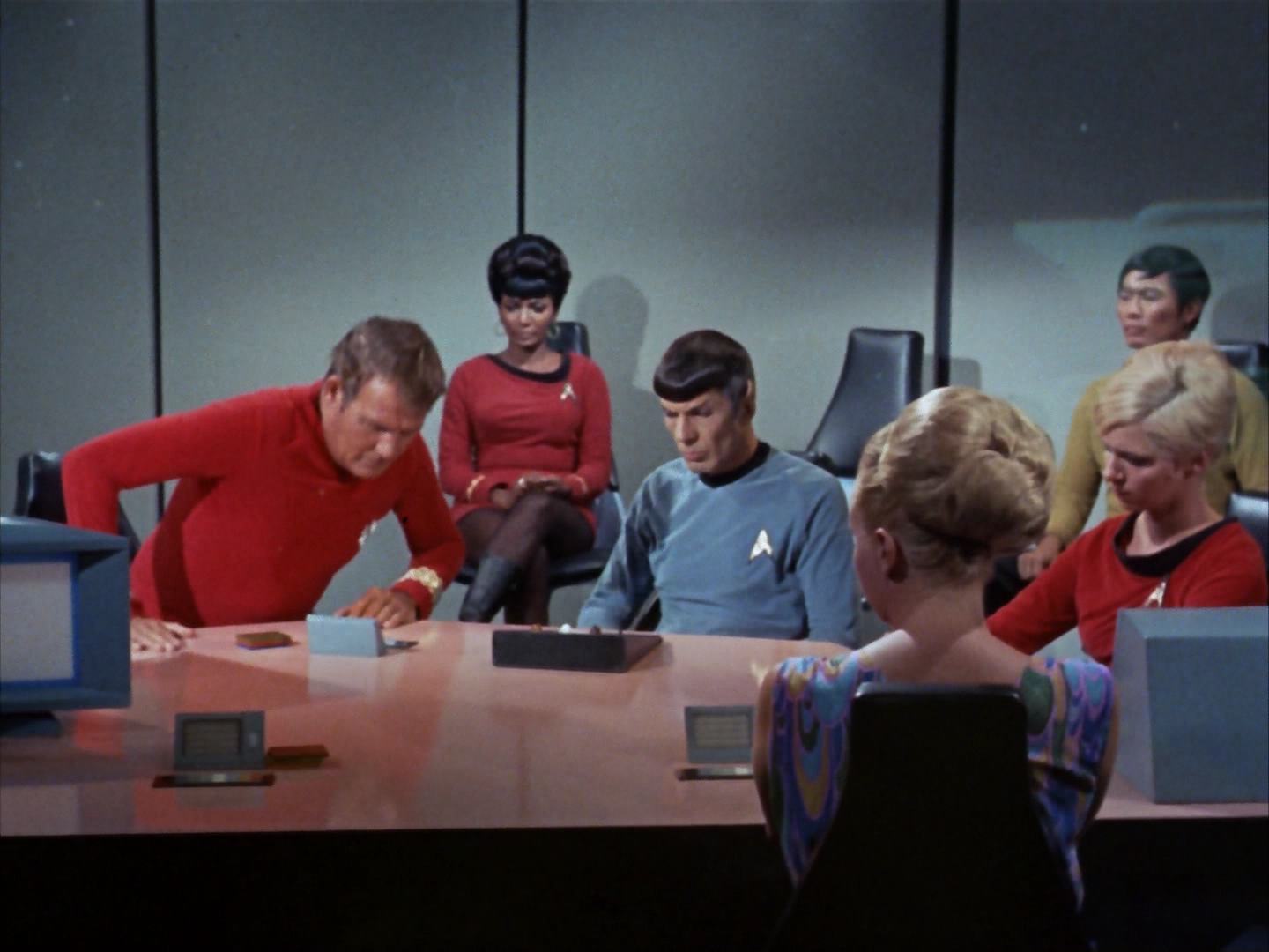 ariane179254_StarTrek_2x12_TheDeadlyYears_2462.jpg