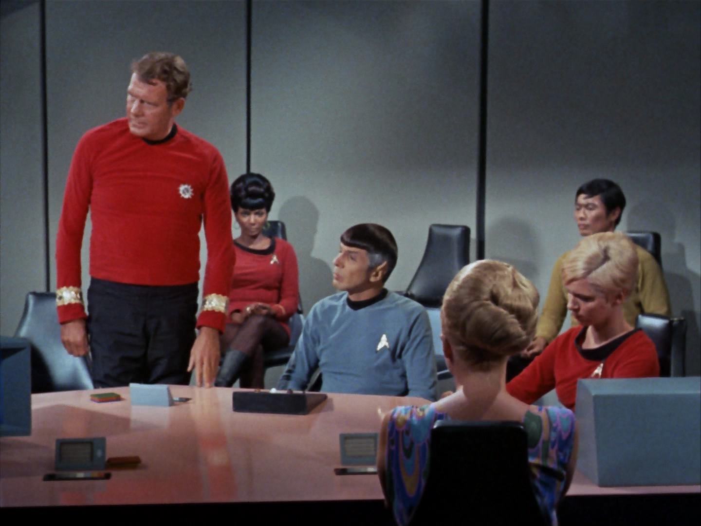ariane179254_StarTrek_2x12_TheDeadlyYears_2471.jpg