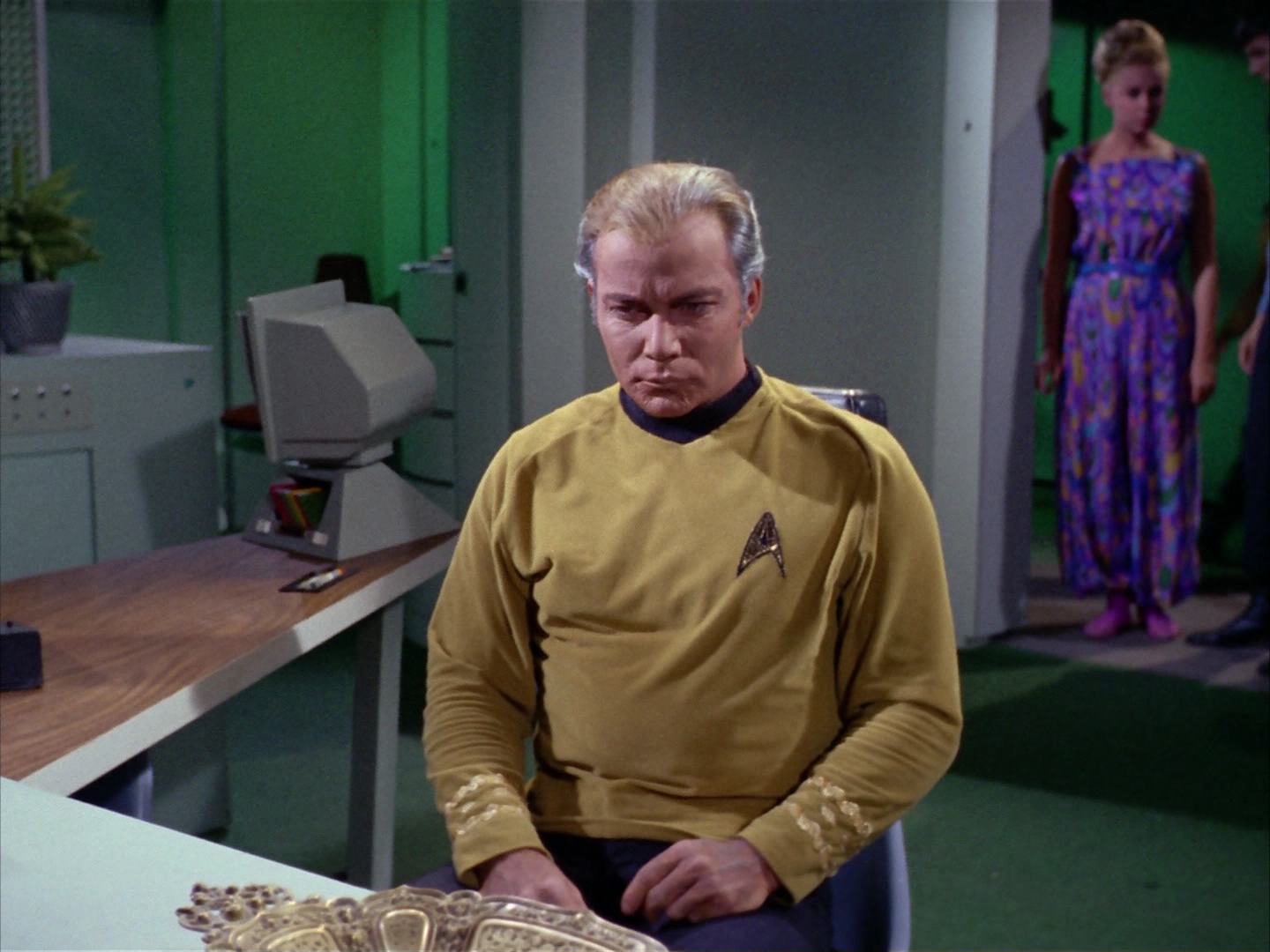 ariane179254_StarTrek_2x12_TheDeadlyYears_2507.jpg