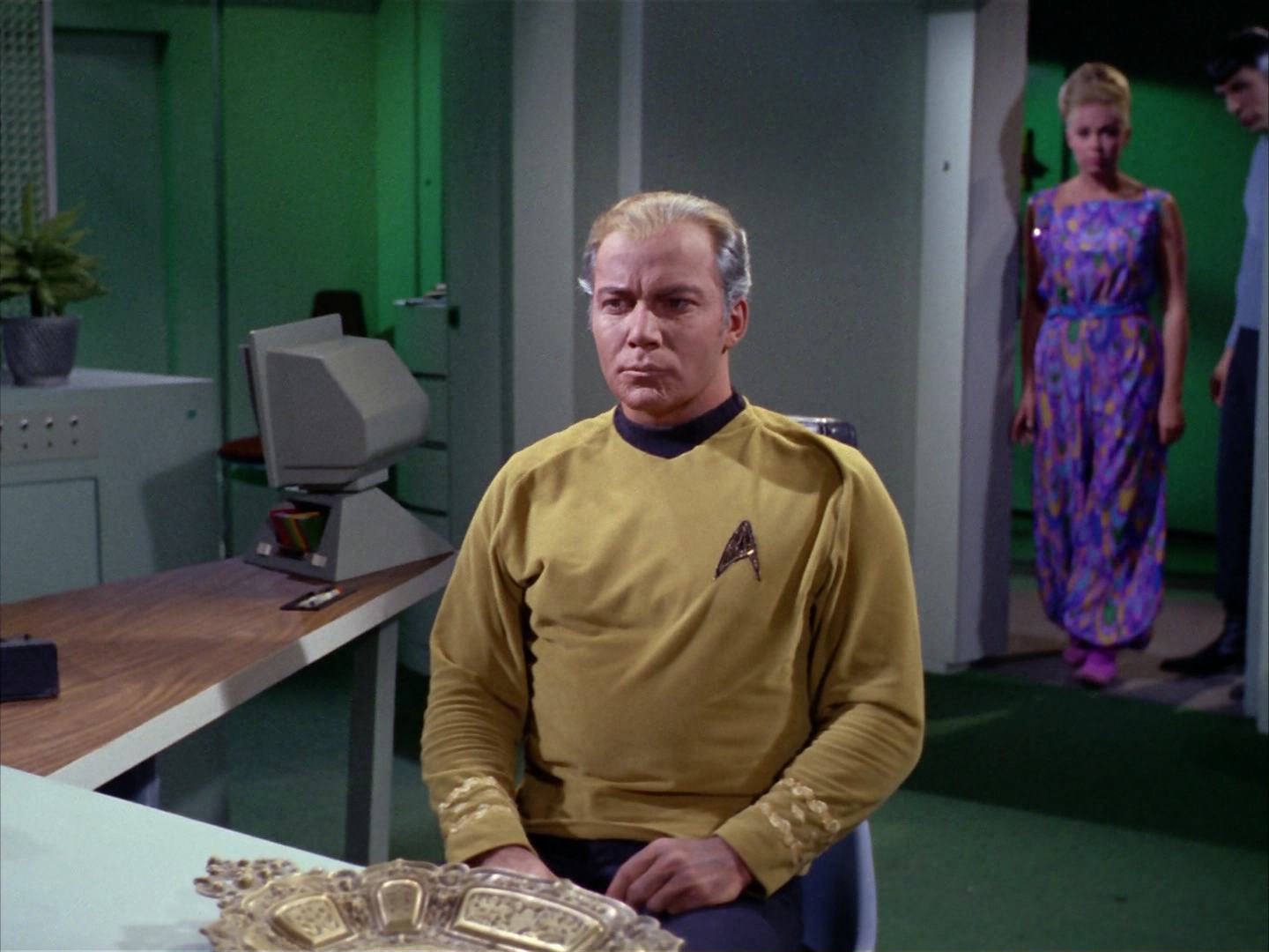 ariane179254_StarTrek_2x12_TheDeadlyYears_2508.jpg