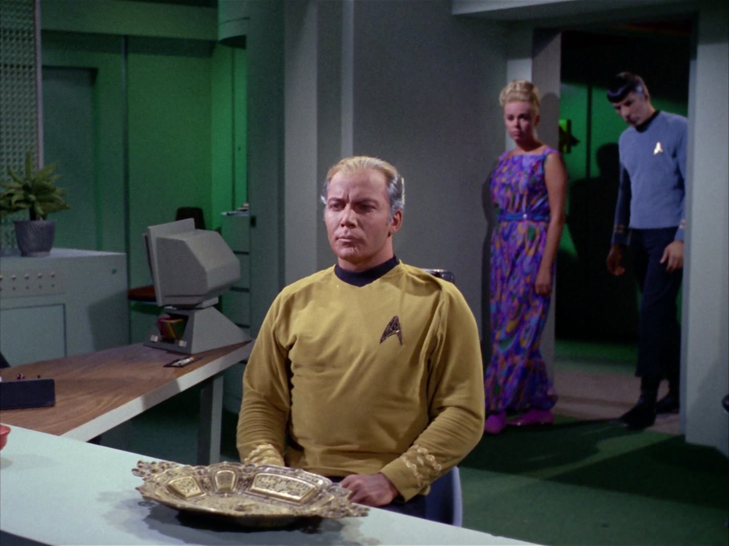 ariane179254_StarTrek_2x12_TheDeadlyYears_2510.jpg
