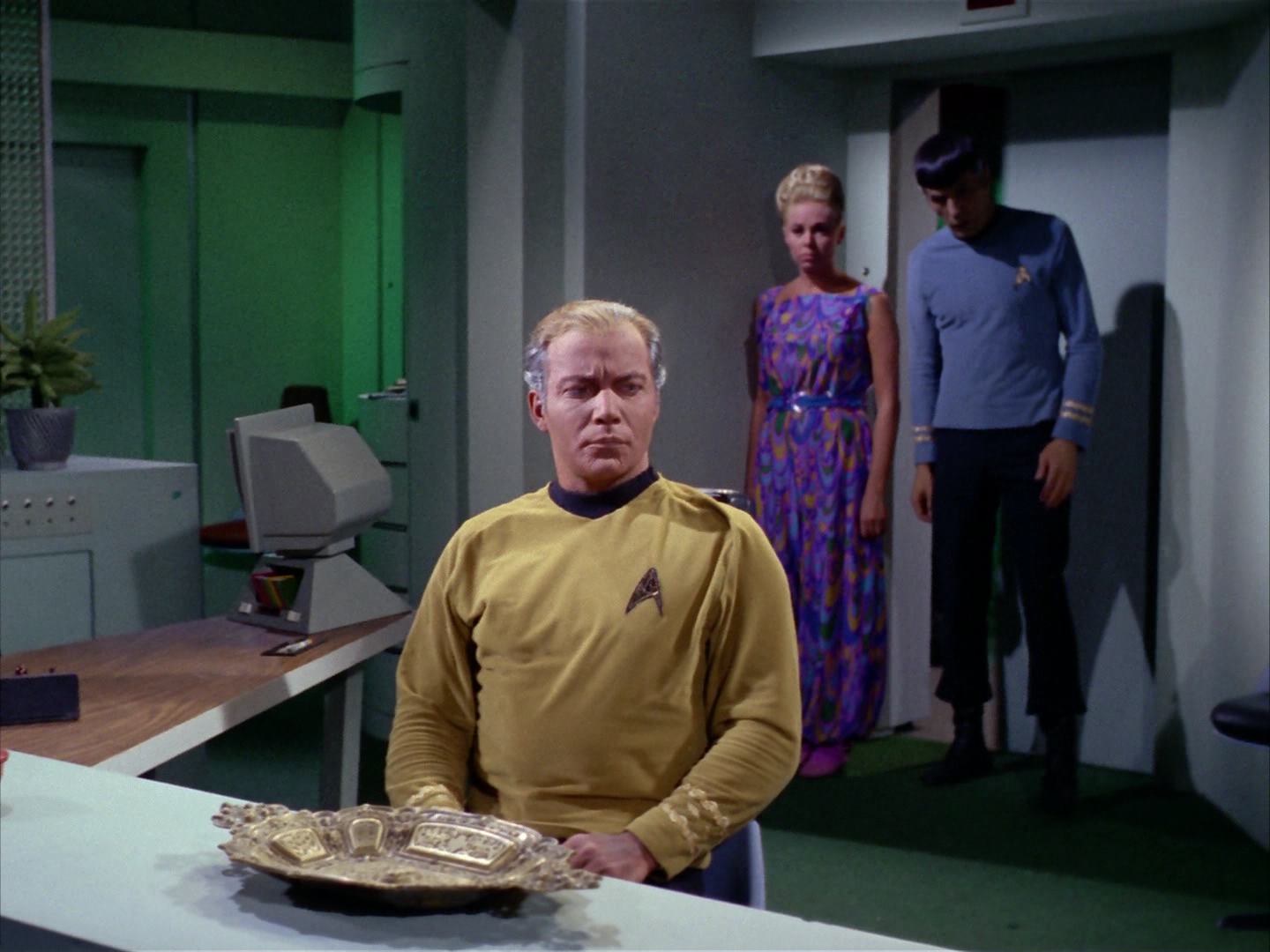 ariane179254_StarTrek_2x12_TheDeadlyYears_2512.jpg