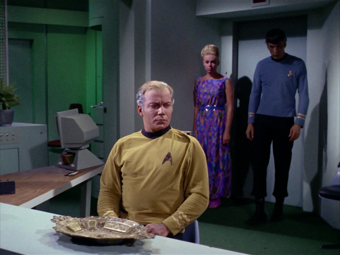 ariane179254_StarTrek_2x12_TheDeadlyYears_2513.jpg