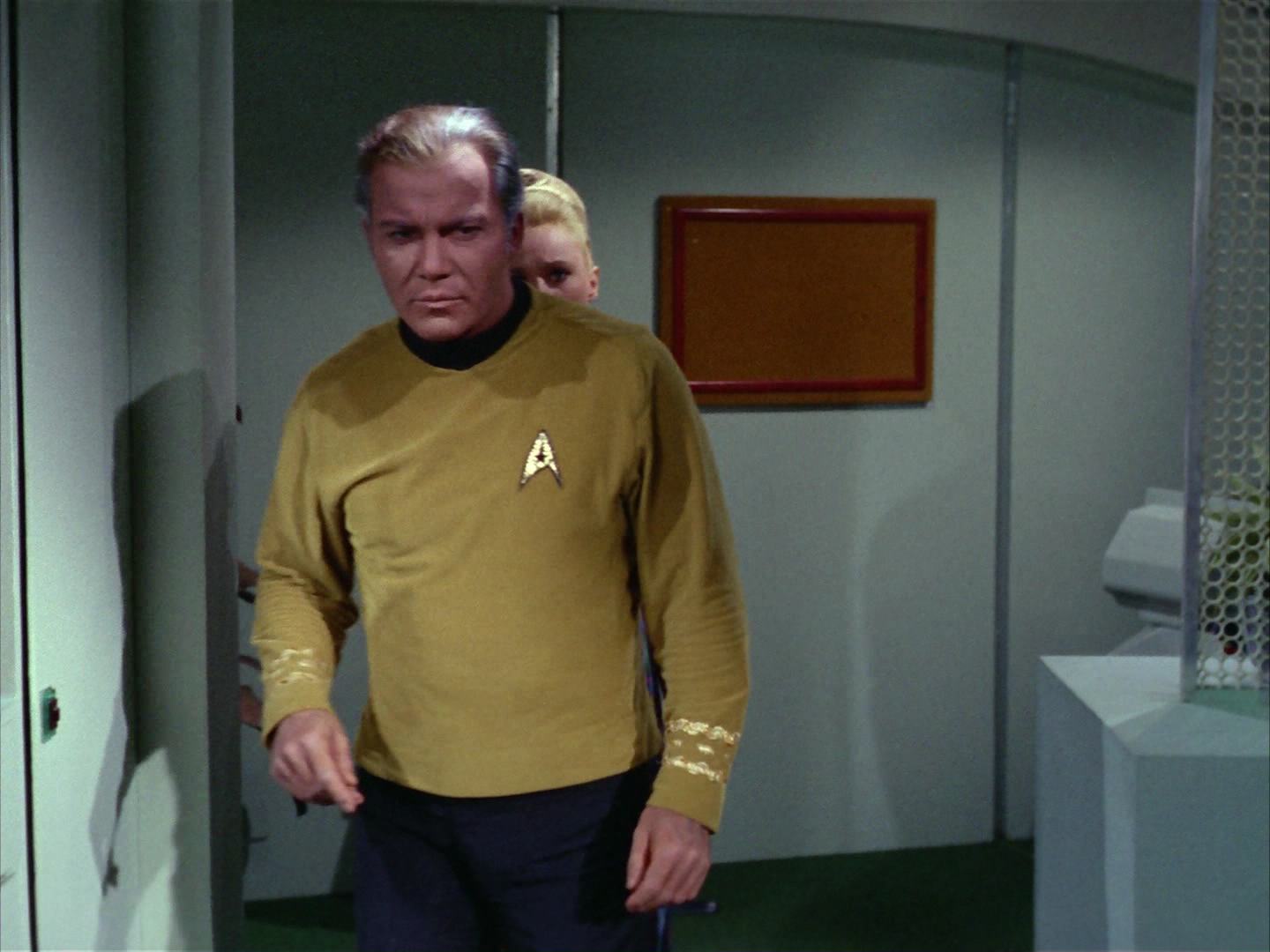 ariane179254_StarTrek_2x12_TheDeadlyYears_2657.jpg