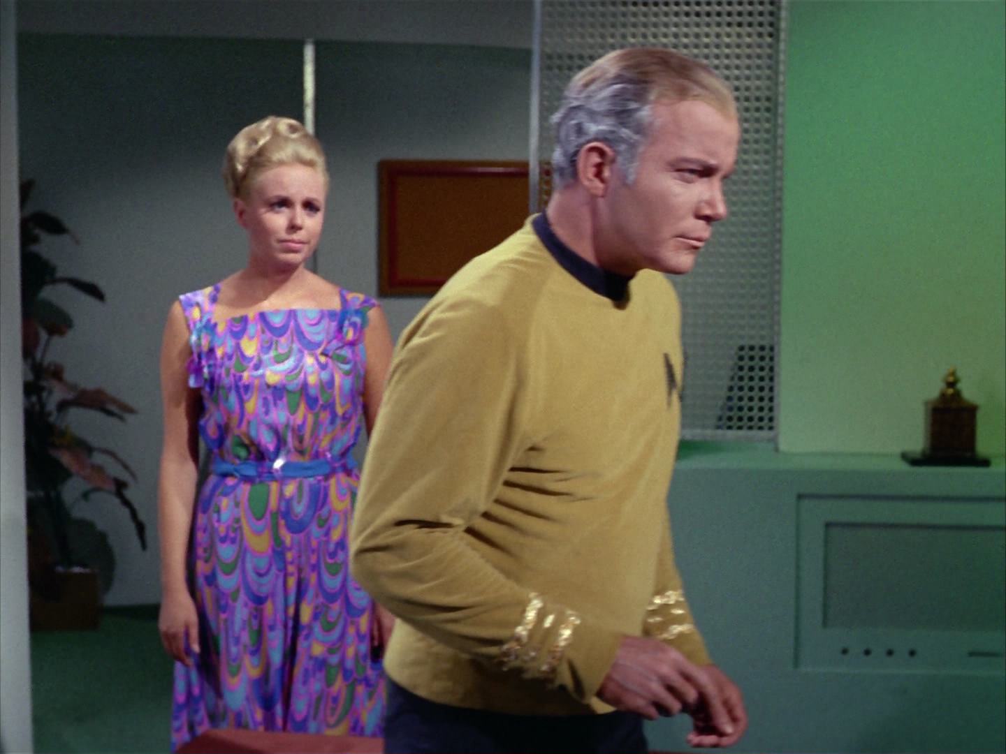 ariane179254_StarTrek_2x12_TheDeadlyYears_2664.jpg