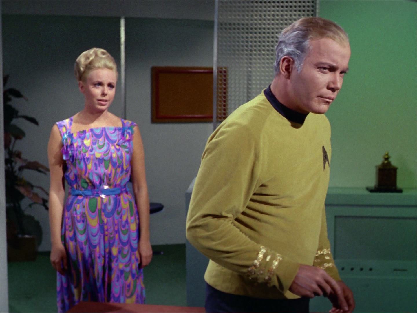 ariane179254_StarTrek_2x12_TheDeadlyYears_2665.jpg
