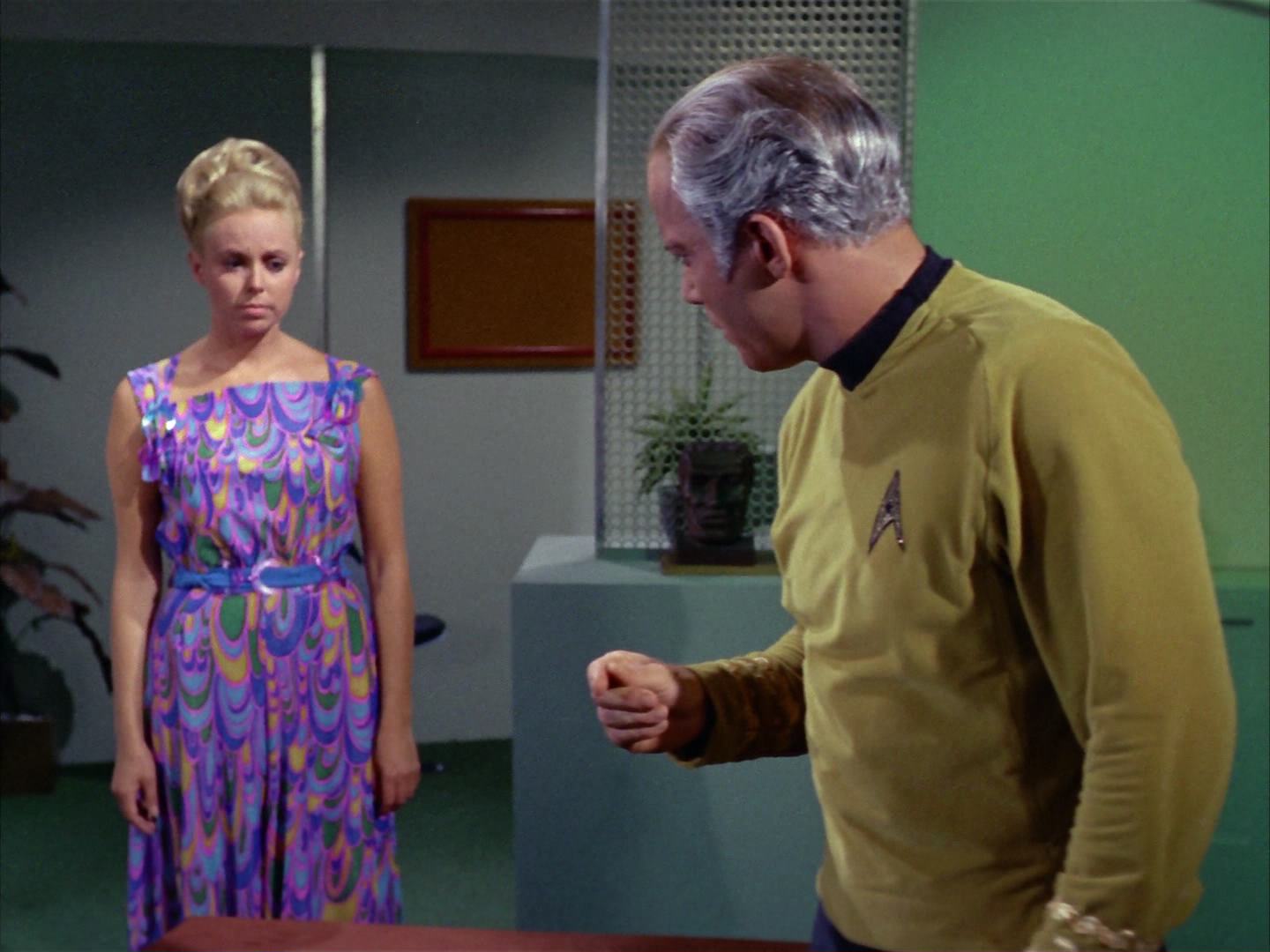 ariane179254_StarTrek_2x12_TheDeadlyYears_2674.jpg