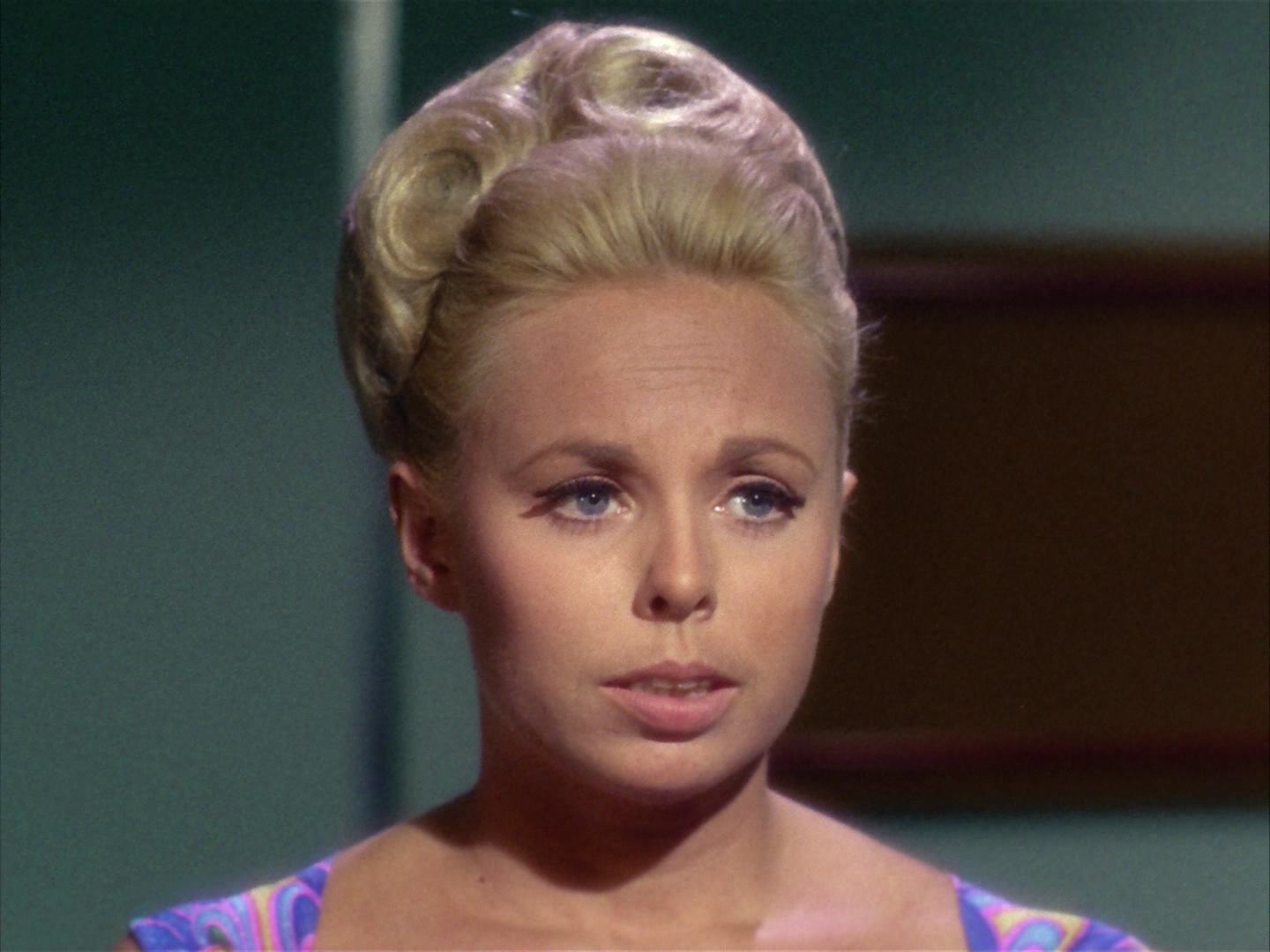 ariane179254_StarTrek_2x12_TheDeadlyYears_2685.jpg