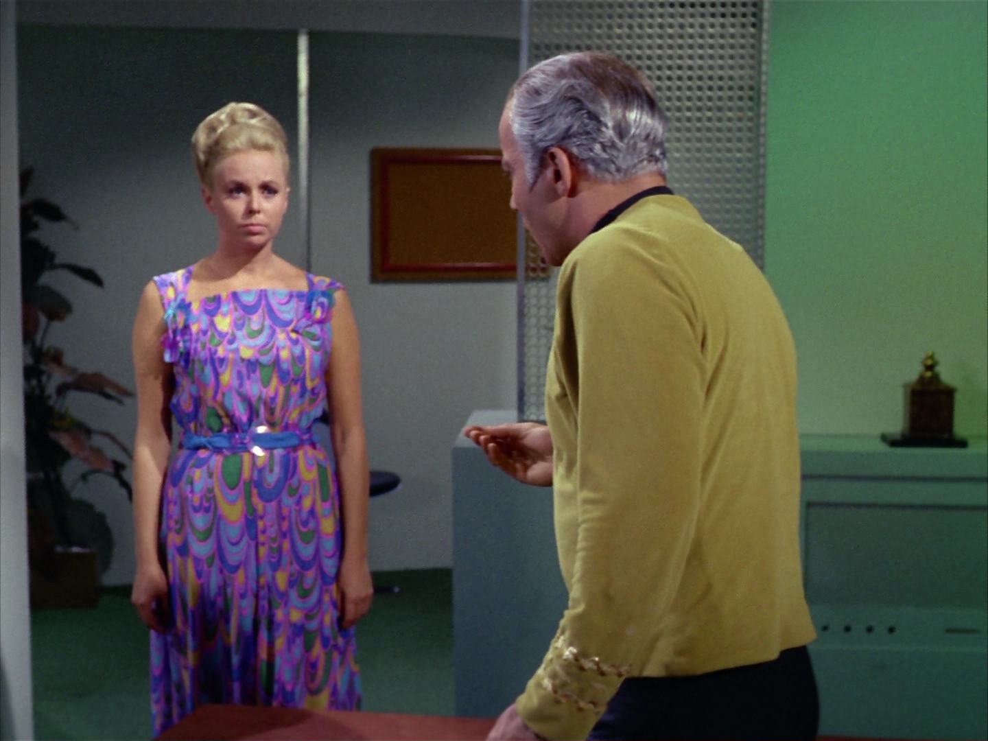 ariane179254_StarTrek_2x12_TheDeadlyYears_2688.jpg