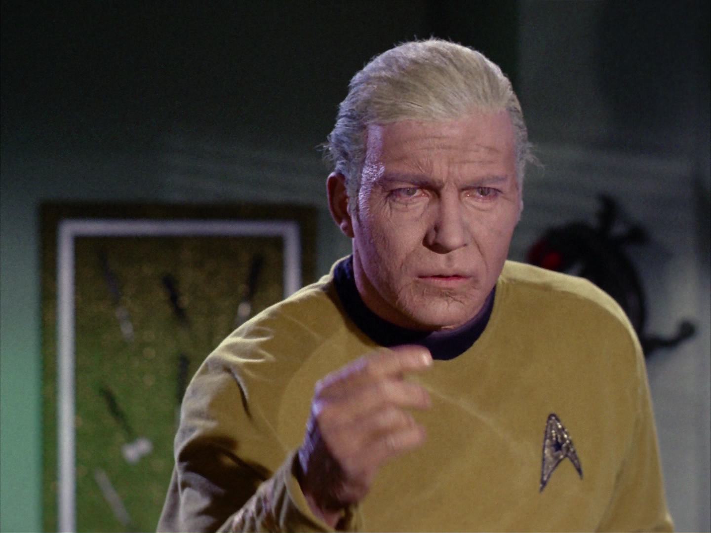 ariane179254_StarTrek_2x12_TheDeadlyYears_2743.jpg