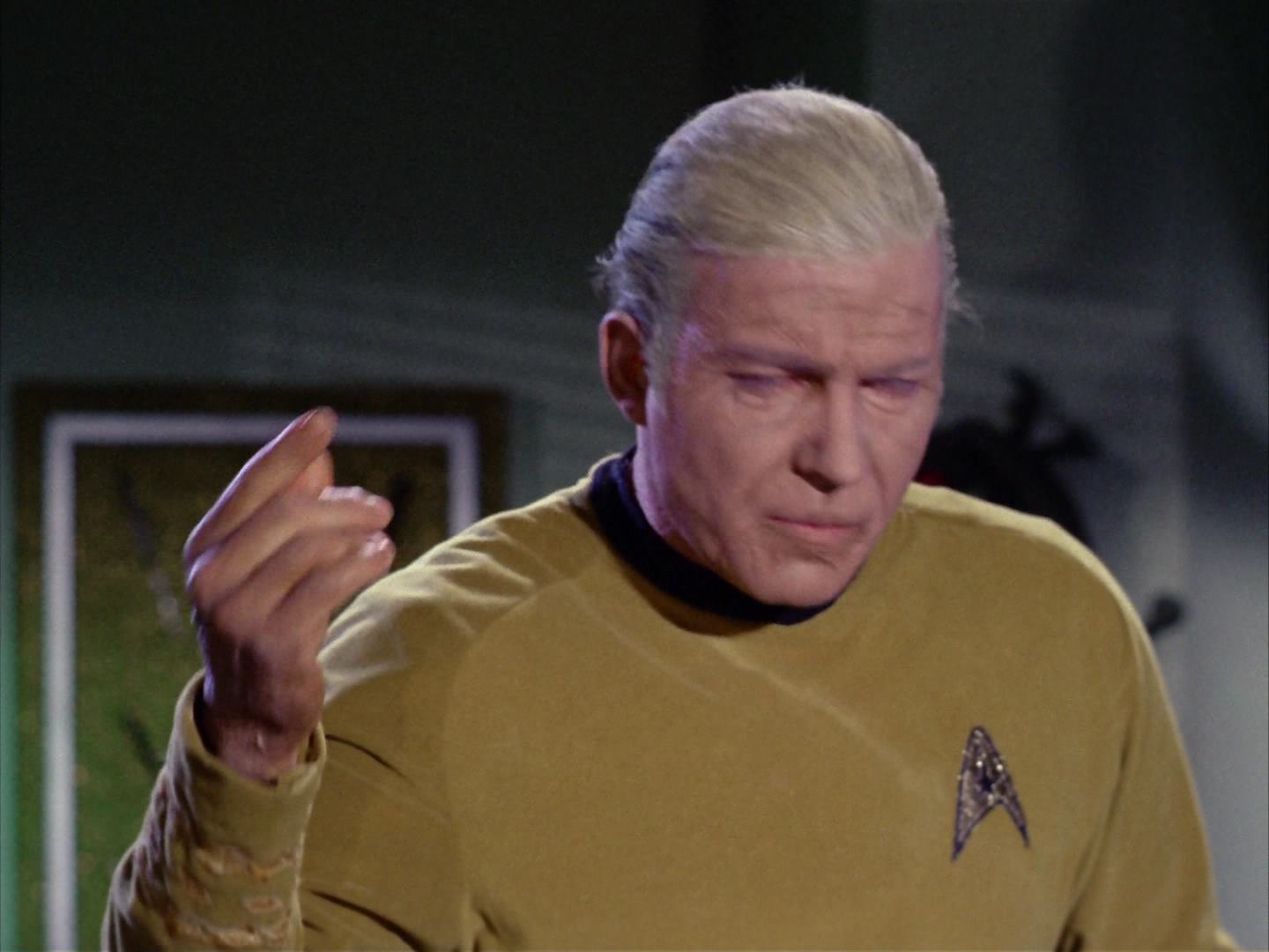 ariane179254_StarTrek_2x12_TheDeadlyYears_2768.jpg