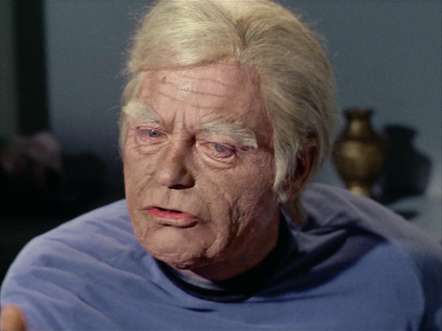 ariane179254_StarTrek_2x12_TheDeadlyYears_2804.jpg